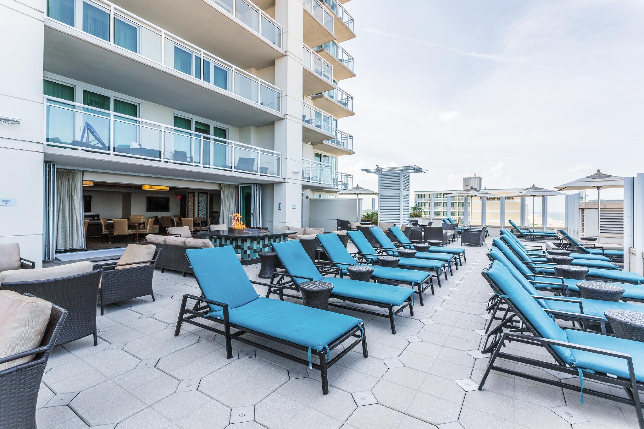 Hilton Vacation Club Oceanaire Virginia Beach Exterior photo